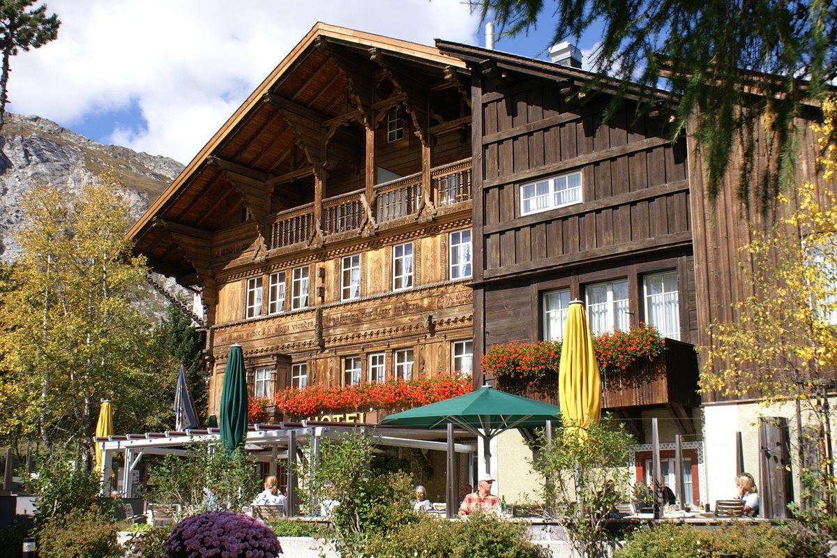 Hotel Schweizerhaus Swiss Quality 4*
