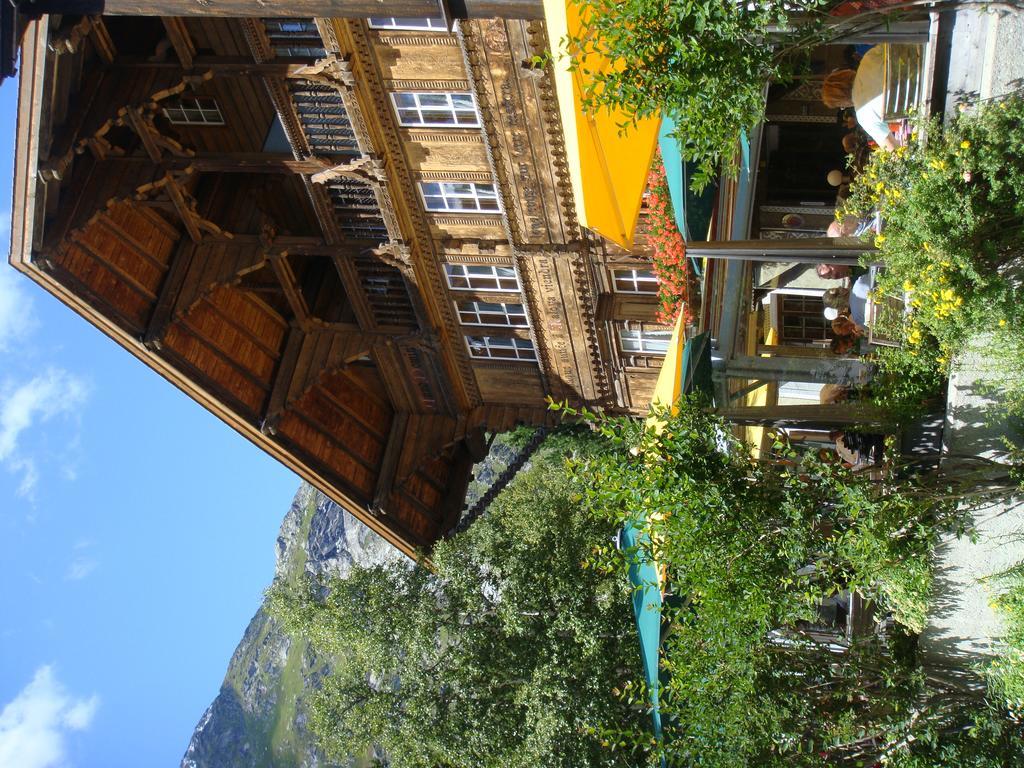 Hotel Schweizerhaus Swiss Quality 4*