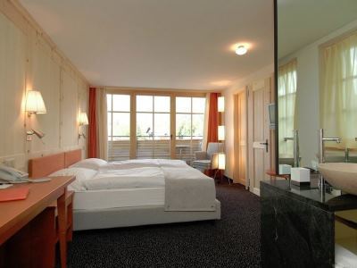 Hotel Schweizerhaus Swiss Quality 4*